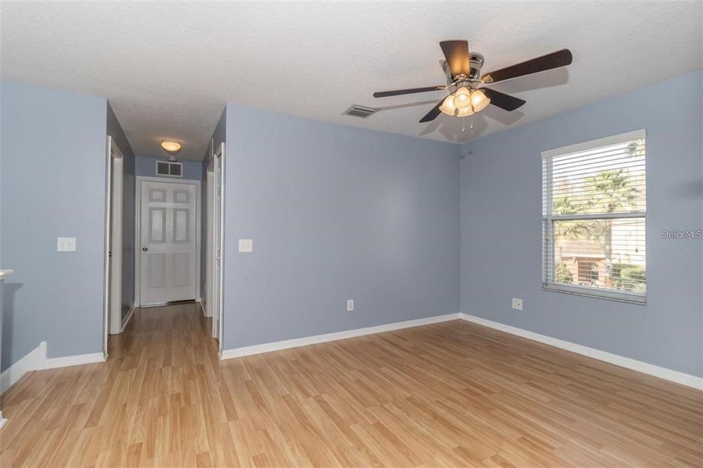 На продажу: $295,000 (3 спален, 2 ванн, 1768 Квадратных фут)