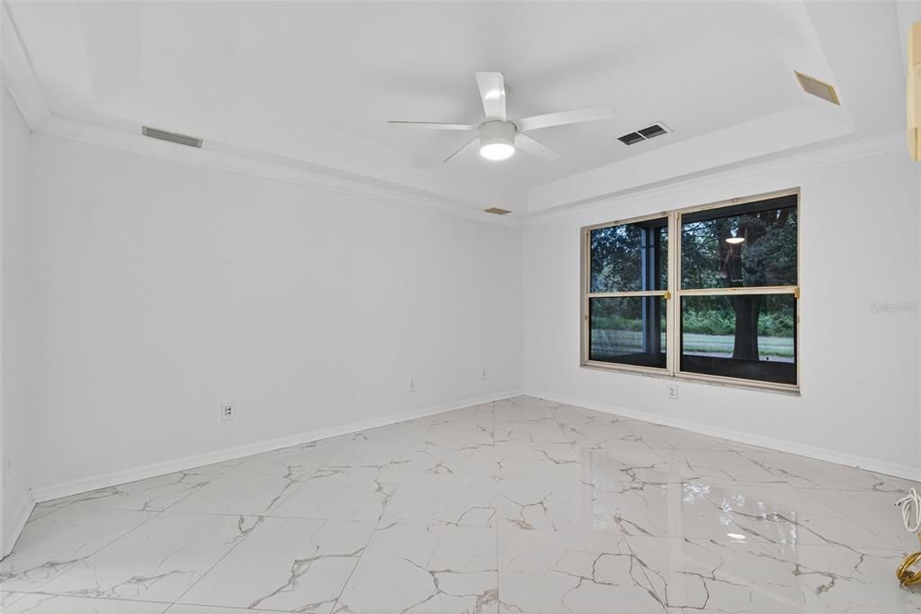 Active With Contract: $389,900 (4 beds, 2 baths, 1422 Square Feet)