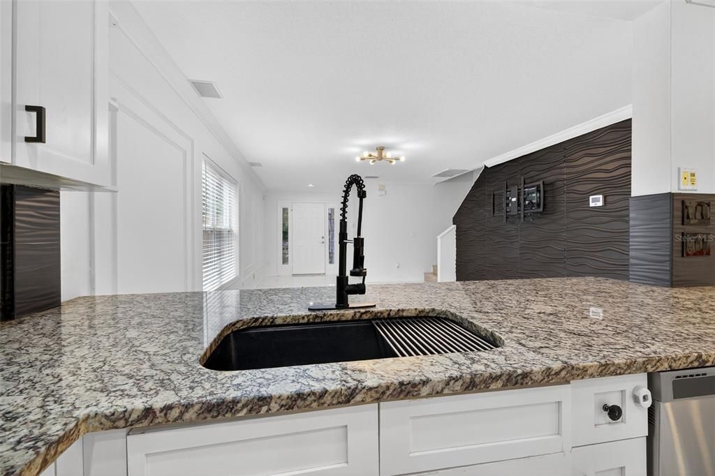 Active With Contract: $389,900 (4 beds, 2 baths, 1422 Square Feet)