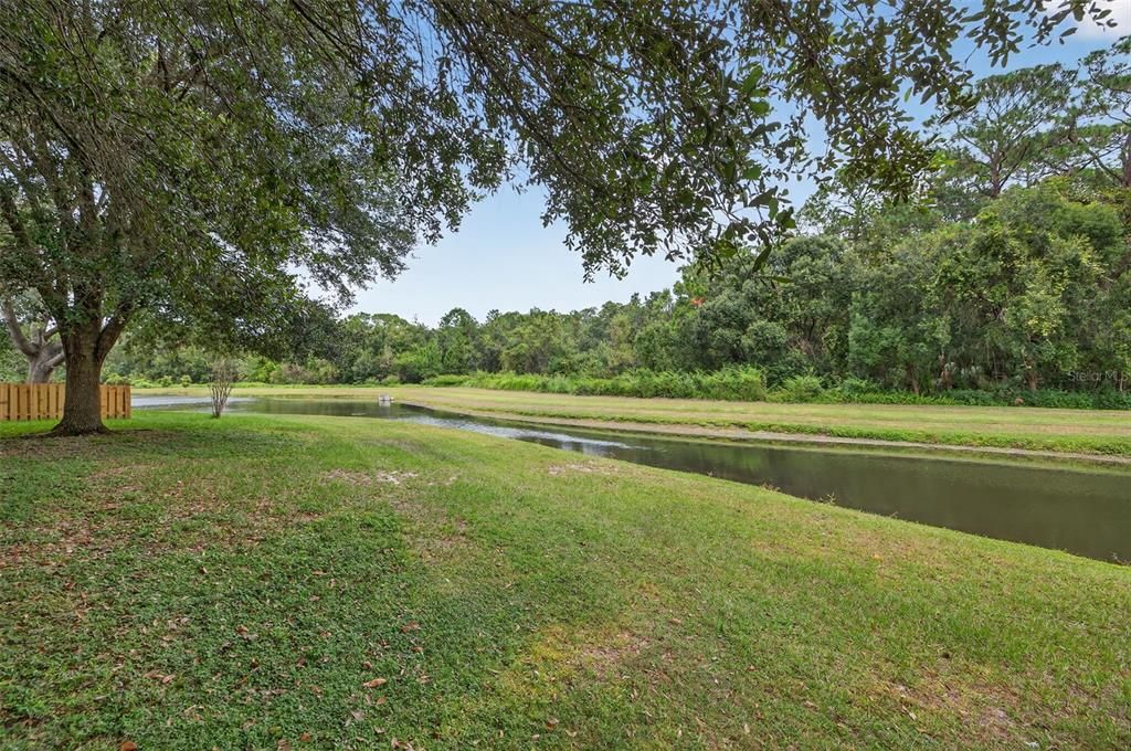 Active With Contract: $389,900 (4 beds, 2 baths, 1422 Square Feet)