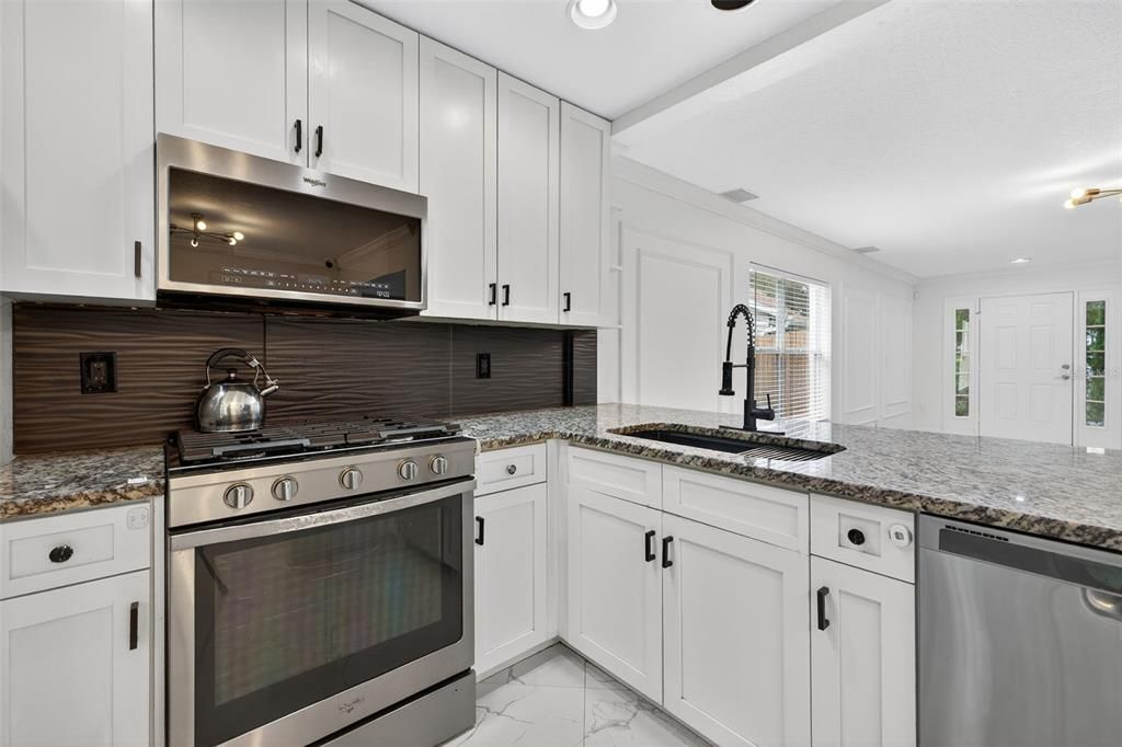 Active With Contract: $389,900 (4 beds, 2 baths, 1422 Square Feet)