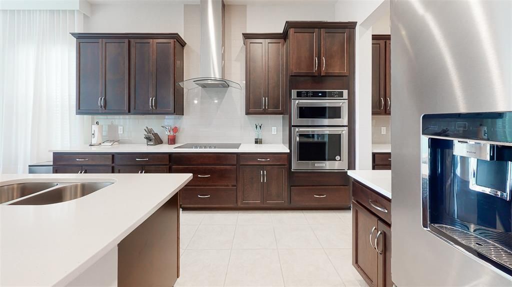 For Sale: $1,780,000 (5 beds, 3 baths, 3441 Square Feet)