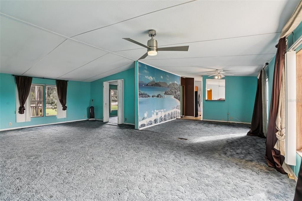 For Sale: $150,000 (4 beds, 2 baths, 2052 Square Feet)