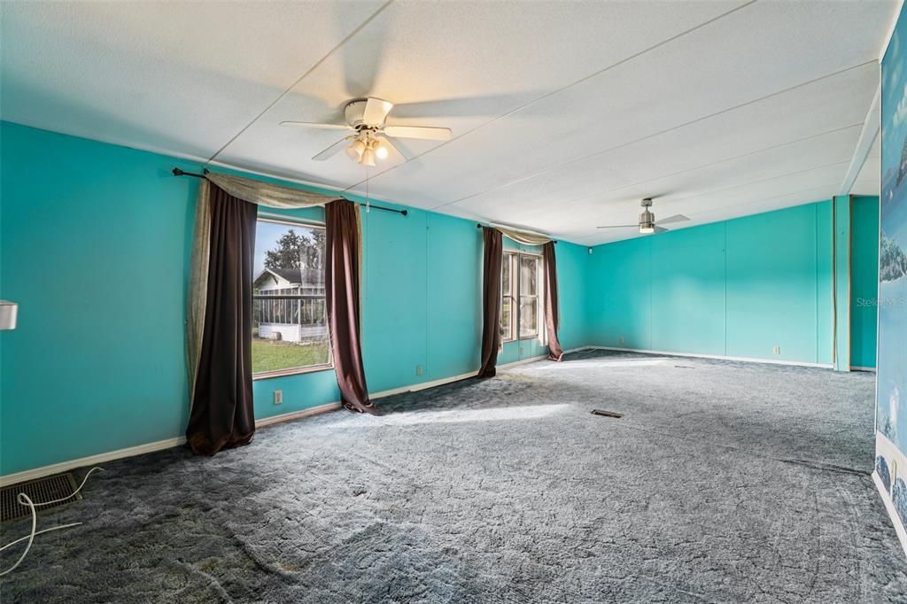 For Sale: $150,000 (4 beds, 2 baths, 2052 Square Feet)