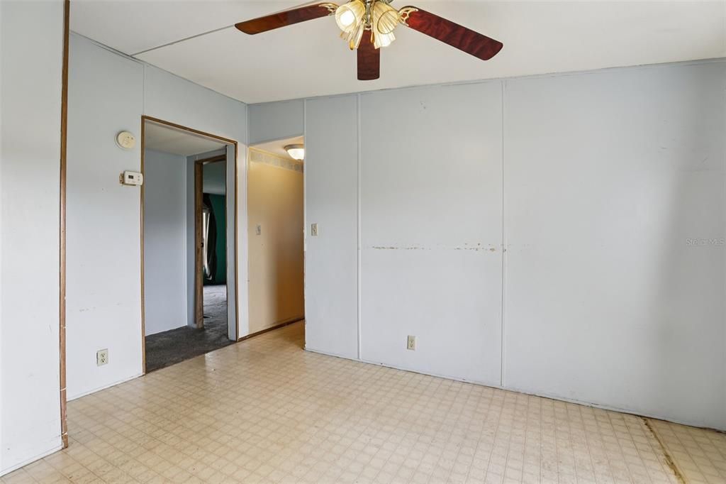 For Sale: $150,000 (4 beds, 2 baths, 2052 Square Feet)