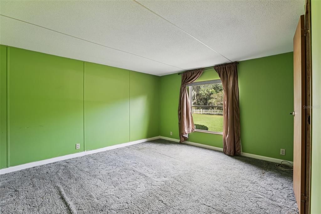 For Sale: $150,000 (4 beds, 2 baths, 2052 Square Feet)