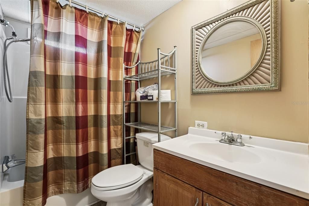 For Sale: $150,000 (4 beds, 2 baths, 2052 Square Feet)