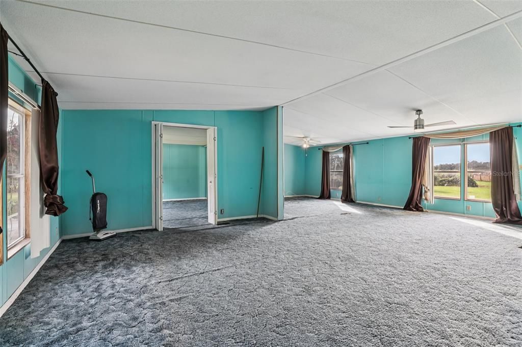 For Sale: $150,000 (4 beds, 2 baths, 2052 Square Feet)