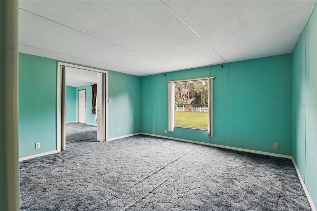 For Sale: $150,000 (4 beds, 2 baths, 2052 Square Feet)