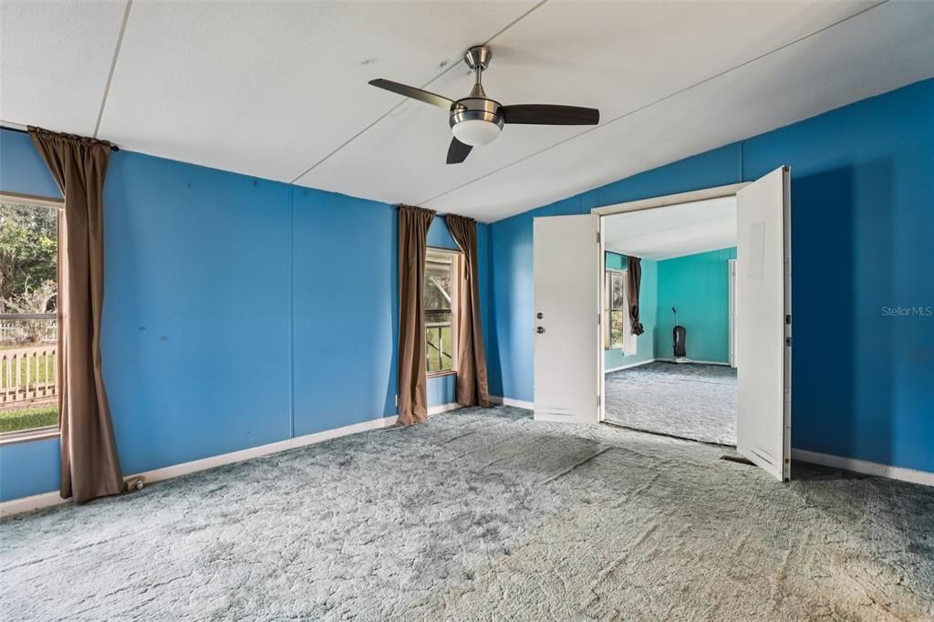 For Sale: $150,000 (4 beds, 2 baths, 2052 Square Feet)