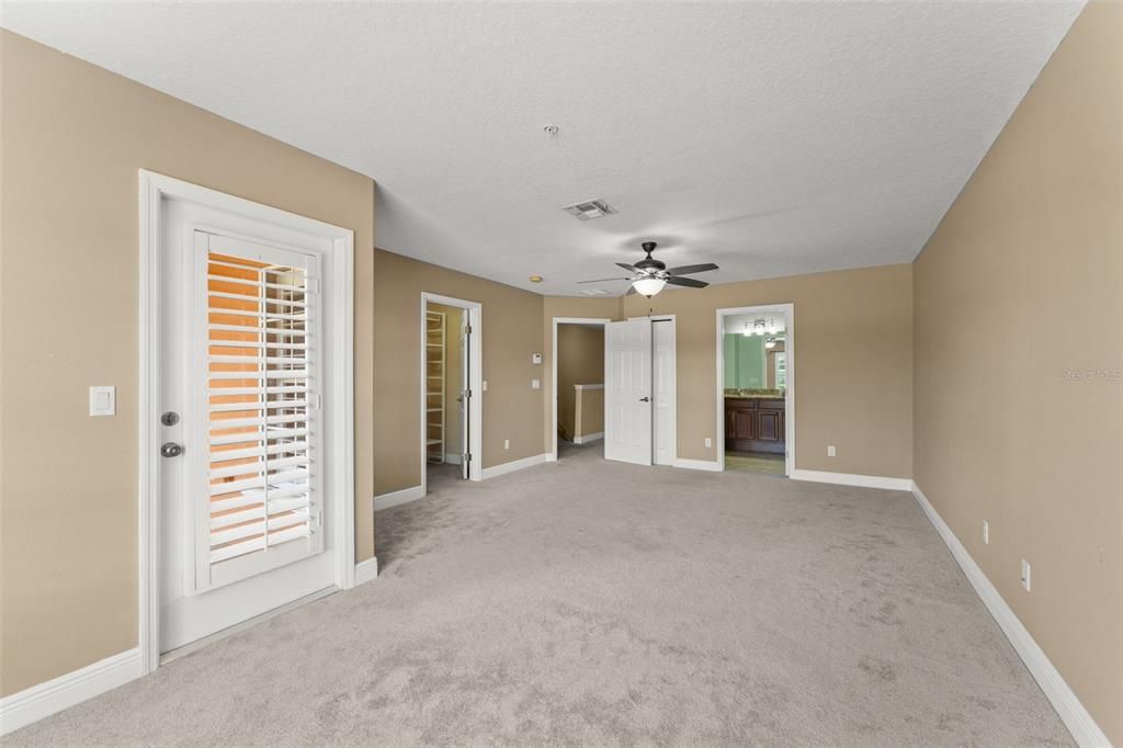 На продажу: $284,900 (3 спален, 2 ванн, 1686 Квадратных фут)