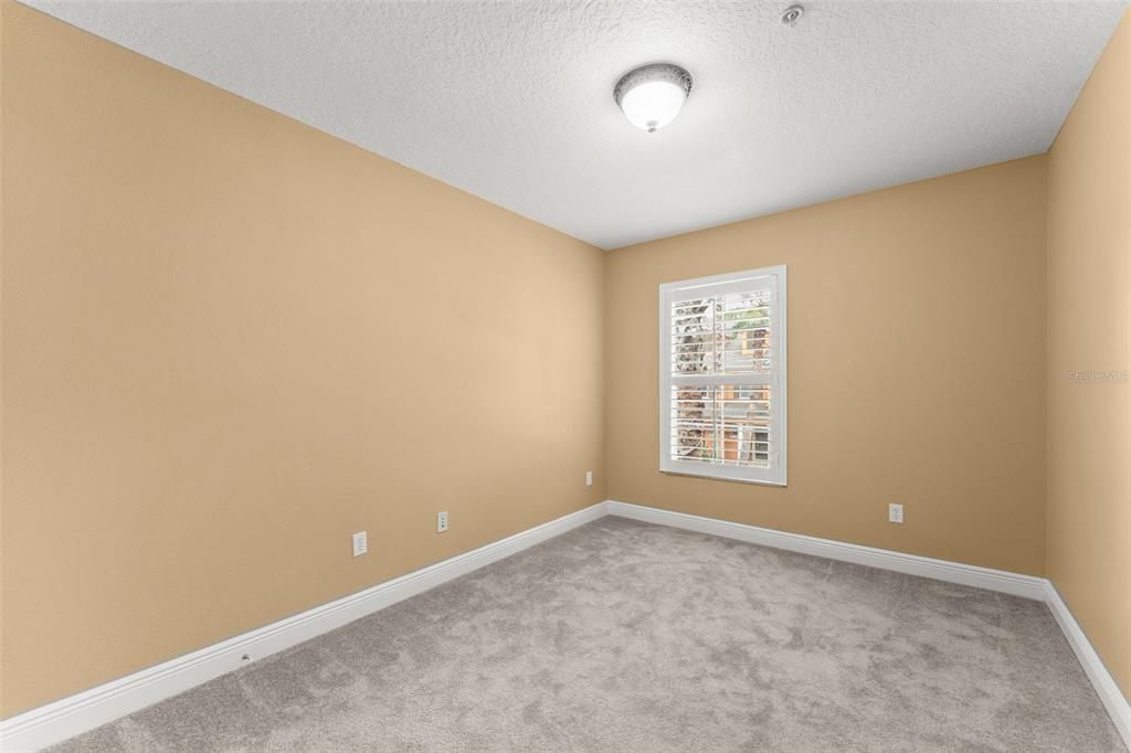 На продажу: $284,900 (3 спален, 2 ванн, 1686 Квадратных фут)