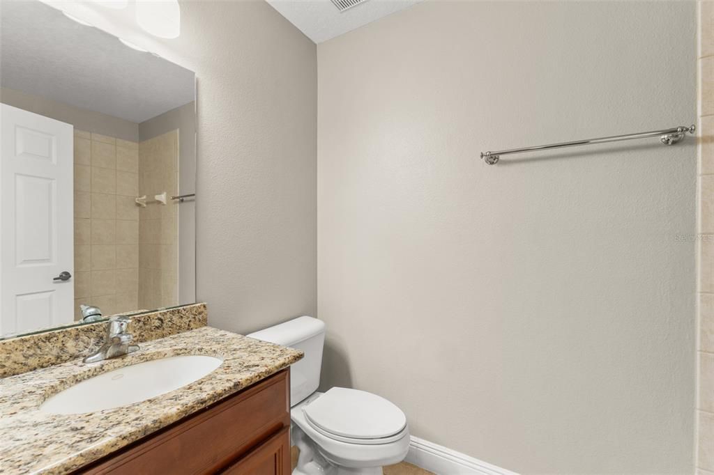 На продажу: $284,900 (3 спален, 2 ванн, 1686 Квадратных фут)