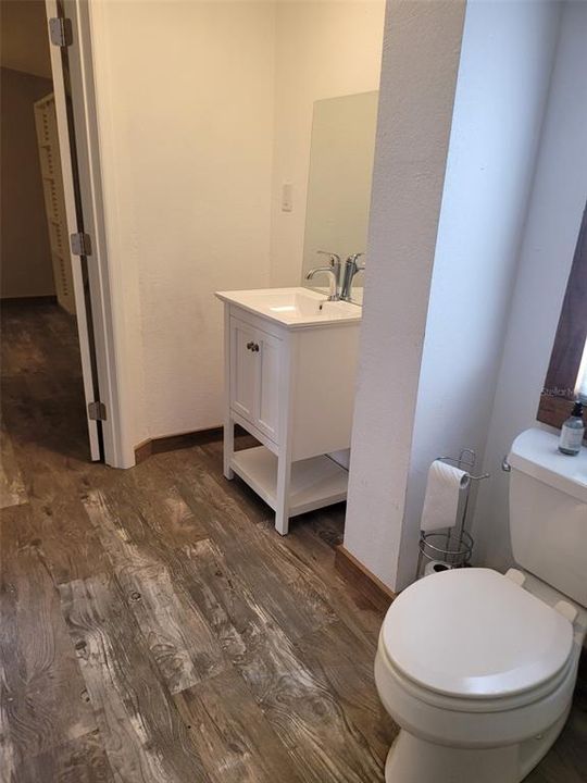 Под контрактом: $190,000 (2 спален, 2 ванн, 1702 Квадратных фут)