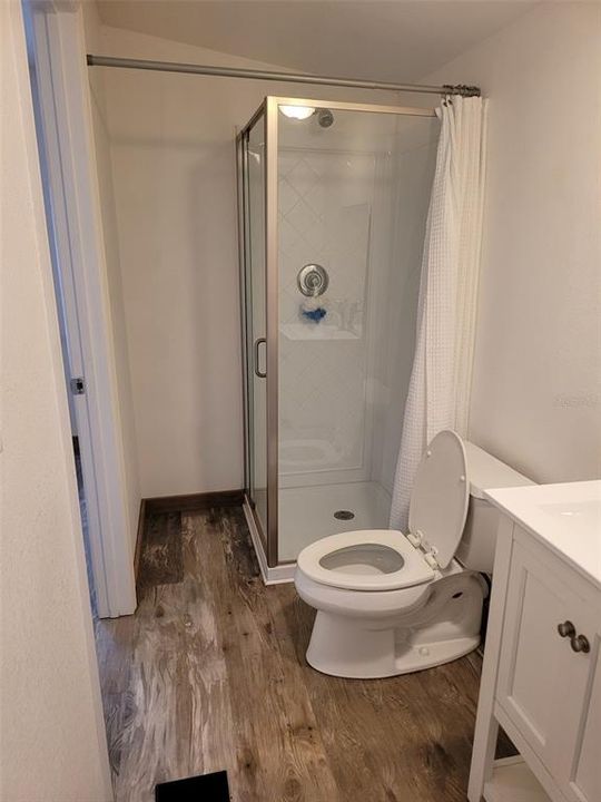 Под контрактом: $190,000 (2 спален, 2 ванн, 1702 Квадратных фут)