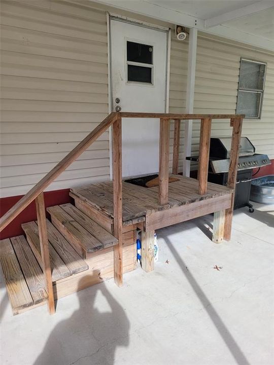 Под контрактом: $190,000 (2 спален, 2 ванн, 1702 Квадратных фут)