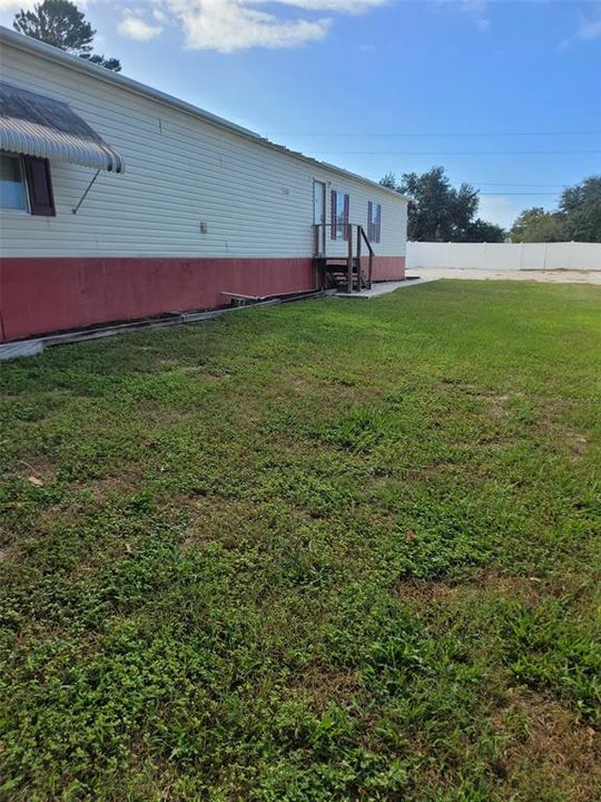 Под контрактом: $190,000 (2 спален, 2 ванн, 1702 Квадратных фут)