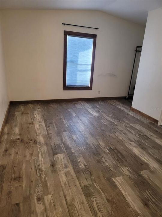 Под контрактом: $190,000 (2 спален, 2 ванн, 1702 Квадратных фут)