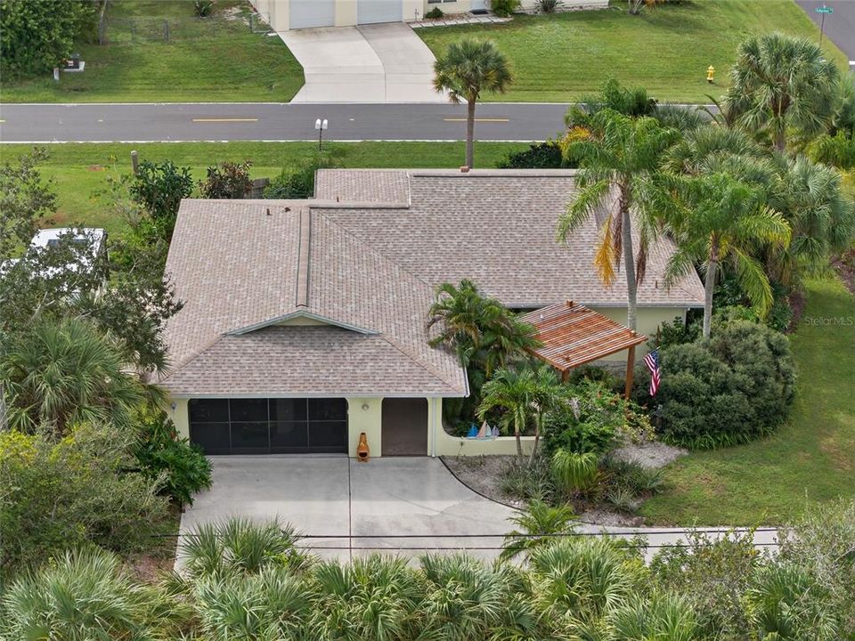 Под контрактом: $270,000 (2 спален, 2 ванн, 1337 Квадратных фут)