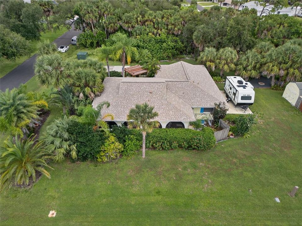 Под контрактом: $270,000 (2 спален, 2 ванн, 1337 Квадратных фут)