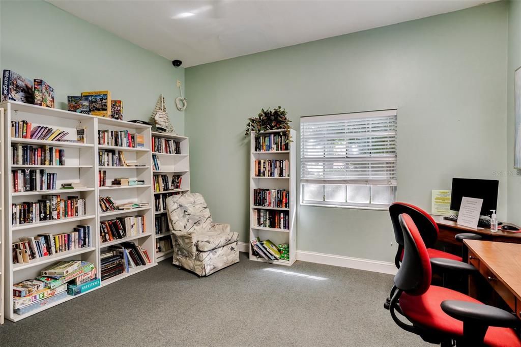 For Sale: $150,000 (2 beds, 1 baths, 987 Square Feet)