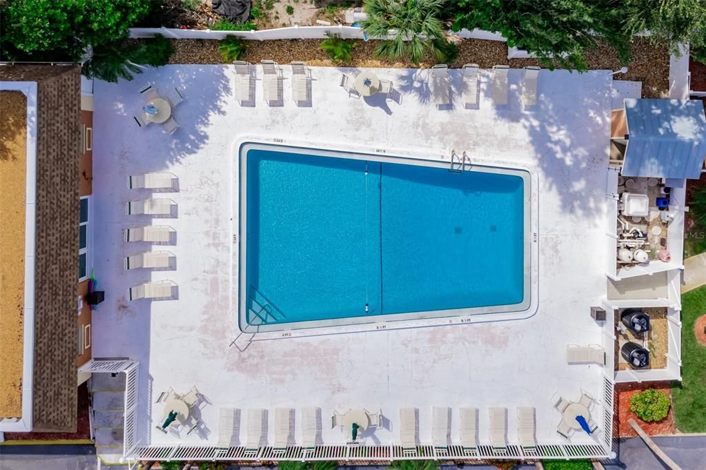 For Sale: $150,000 (2 beds, 1 baths, 987 Square Feet)