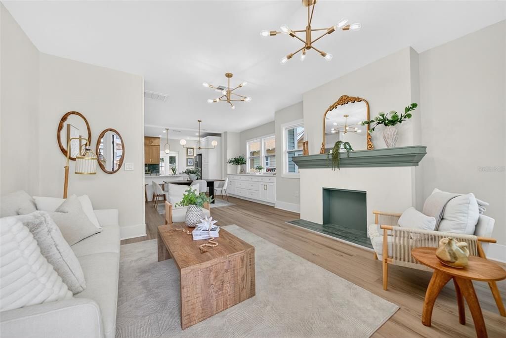 For Rent: $5,500 (4 beds, 2 baths, 1476 Square Feet)