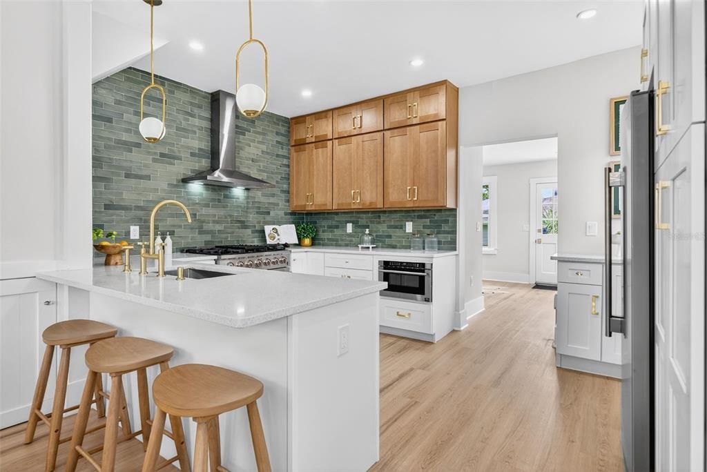 For Rent: $5,500 (4 beds, 2 baths, 1476 Square Feet)