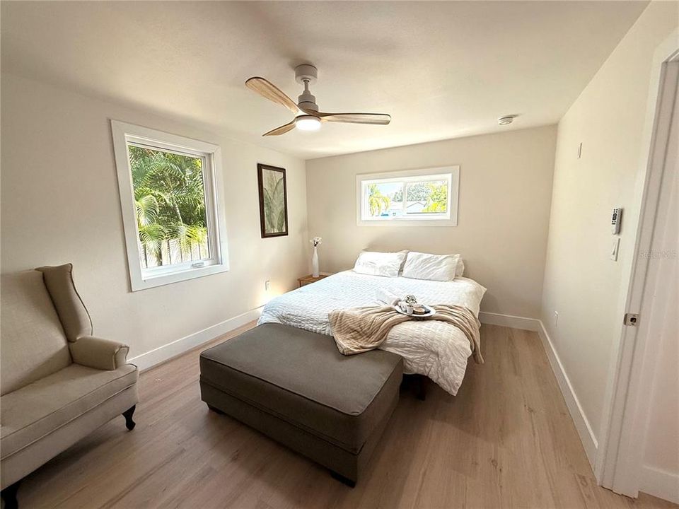 For Rent: $5,400 (3 beds, 2 baths, 1166 Square Feet)