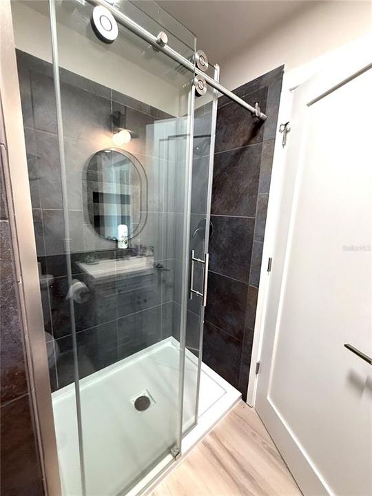 For Rent: $5,400 (3 beds, 2 baths, 1166 Square Feet)