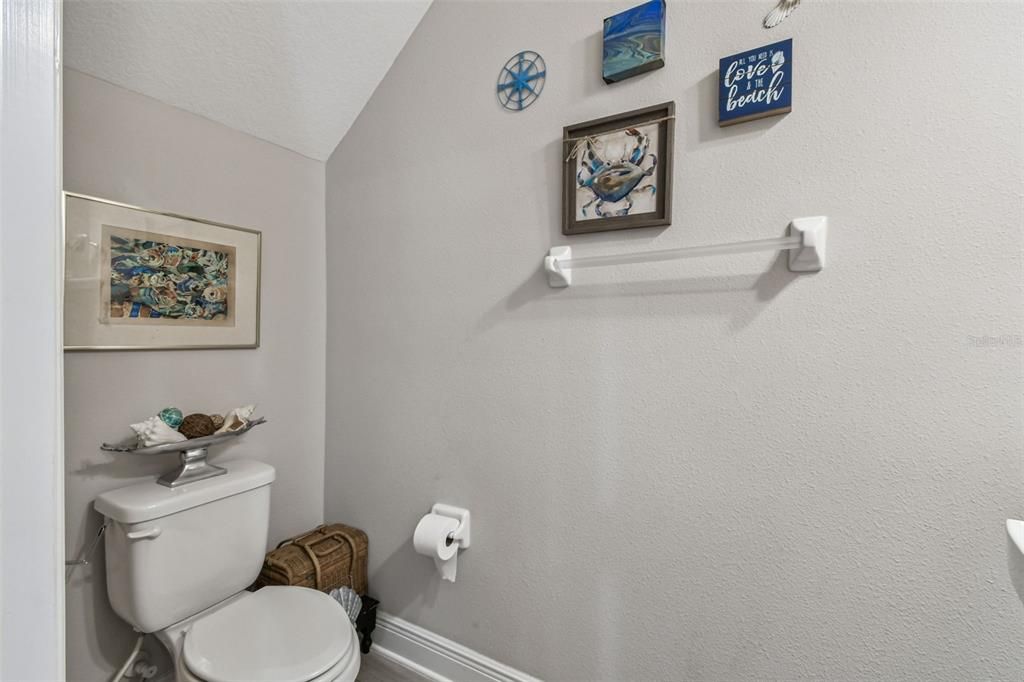 待售: $295,000 (2 贝兹, 2 浴室, 1571 平方英尺)