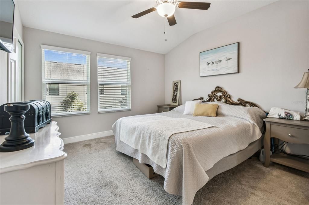 待售: $295,000 (2 贝兹, 2 浴室, 1571 平方英尺)