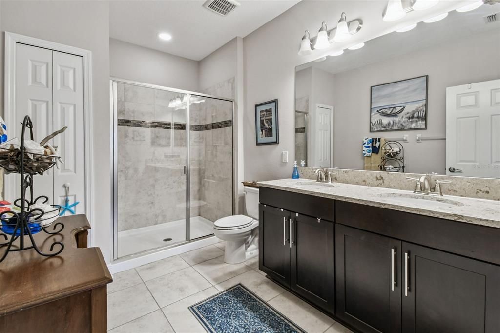 待售: $295,000 (2 贝兹, 2 浴室, 1571 平方英尺)