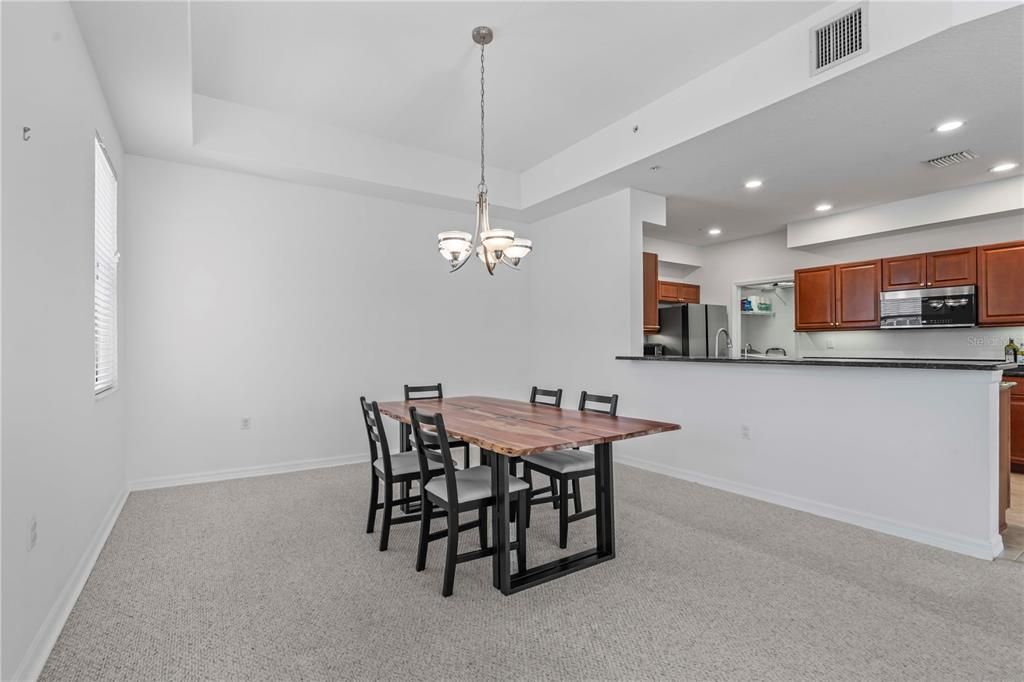 Active With Contract: $335,000 (2 beds, 2 baths, 1588 Square Feet)