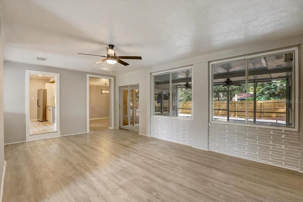 For Sale: $724,500 (4 beds, 3 baths, 2101 Square Feet)