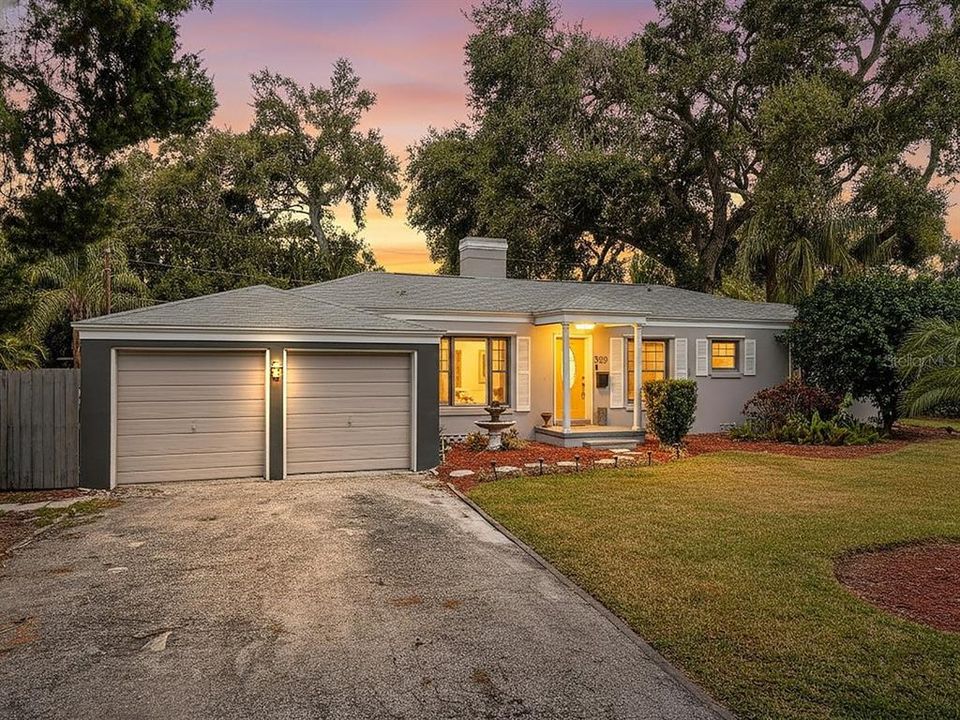 For Sale: $724,500 (4 beds, 3 baths, 2101 Square Feet)