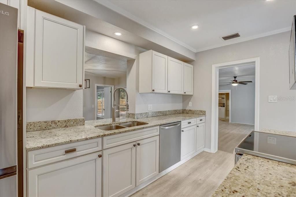 For Sale: $724,500 (4 beds, 3 baths, 2101 Square Feet)