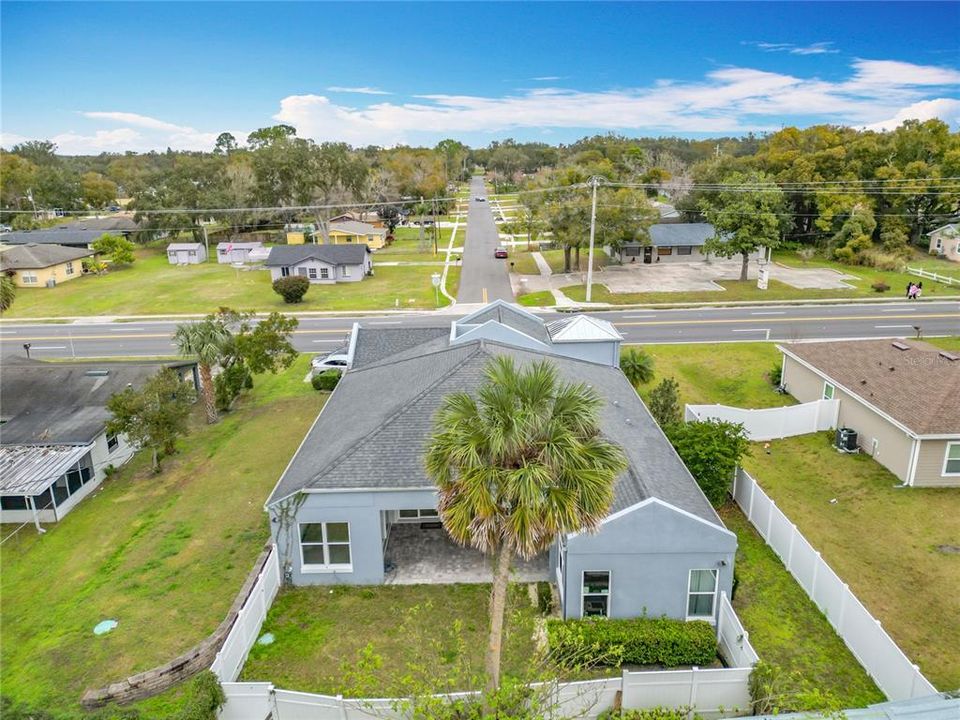 Active With Contract: $395,000 (4 beds, 3 baths, 2498 Square Feet)