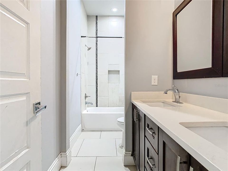 Active With Contract: $395,000 (4 beds, 3 baths, 2498 Square Feet)