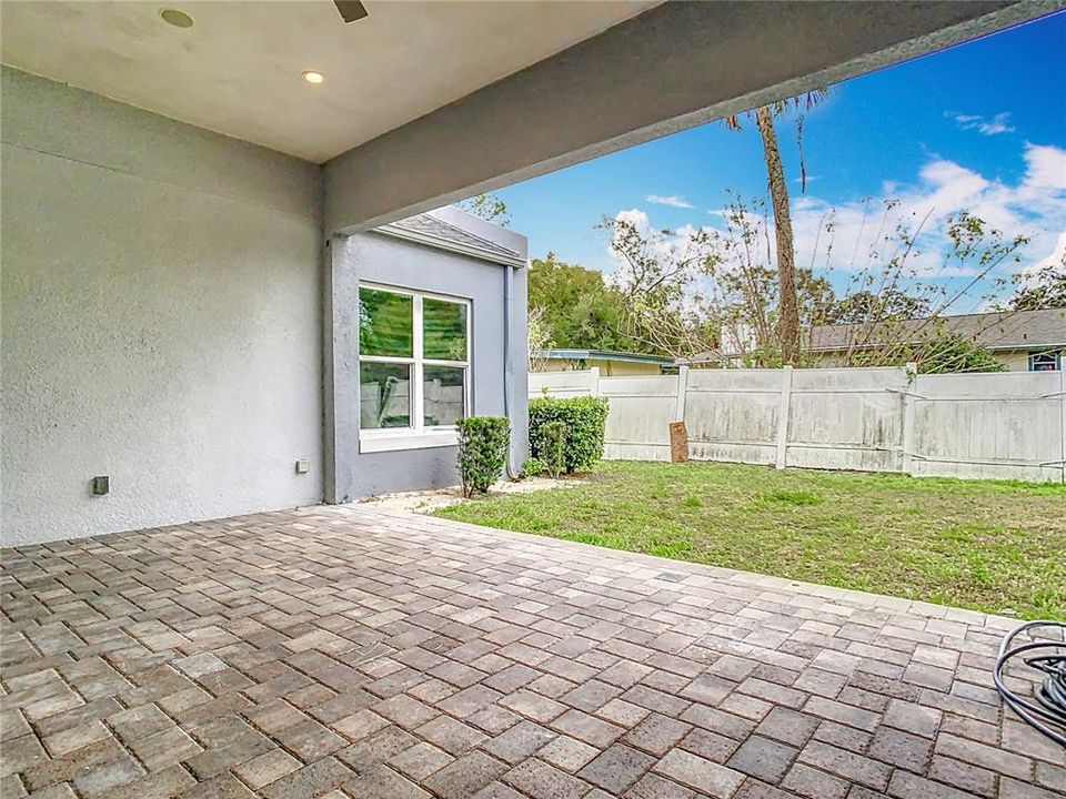 Active With Contract: $395,000 (4 beds, 3 baths, 2498 Square Feet)