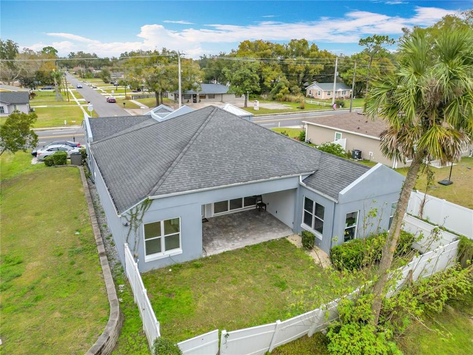 Active With Contract: $395,000 (4 beds, 3 baths, 2498 Square Feet)