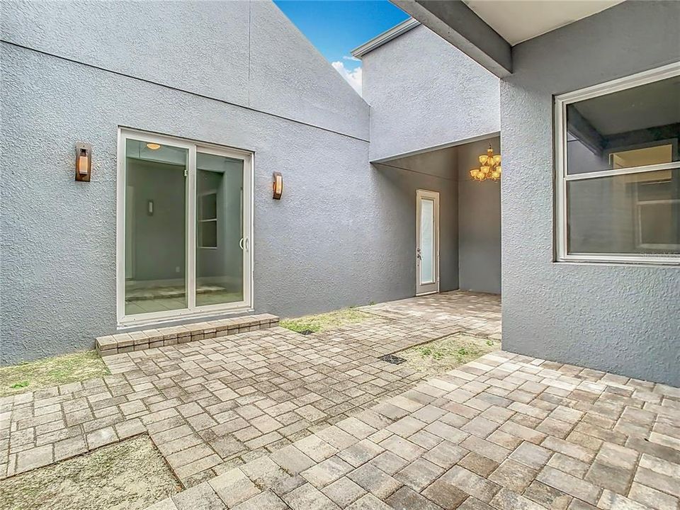 Active With Contract: $395,000 (4 beds, 3 baths, 2498 Square Feet)