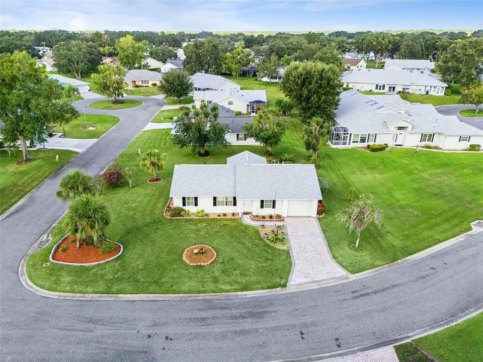 For Sale: $235,000 (2 beds, 2 baths, 1124 Square Feet)