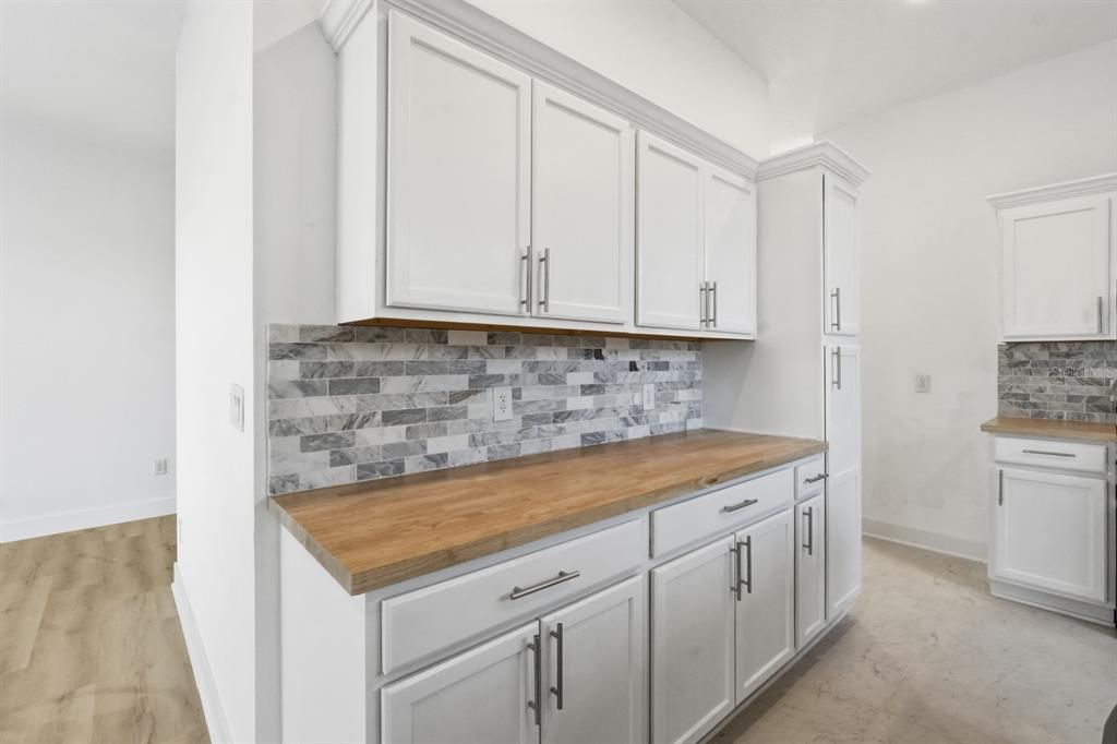 For Sale: $2,247,000 (4 beds, 4 baths, 3692 Square Feet)