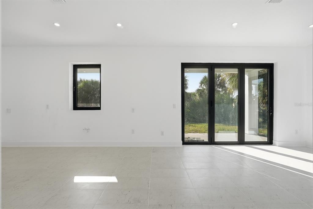 For Sale: $2,247,000 (4 beds, 4 baths, 3692 Square Feet)