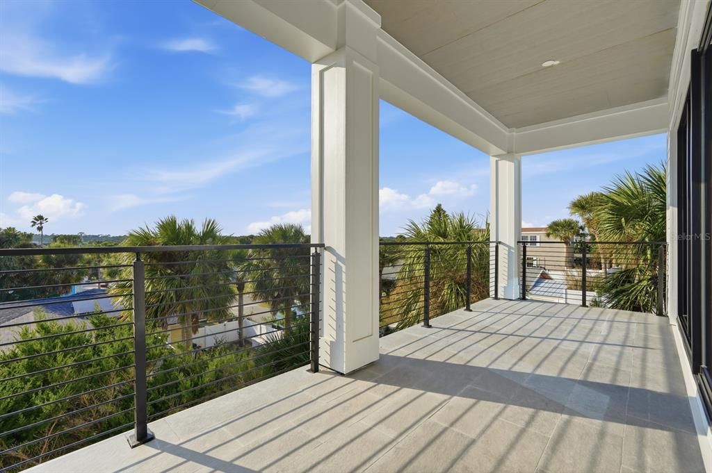 For Sale: $2,247,000 (4 beds, 4 baths, 3692 Square Feet)