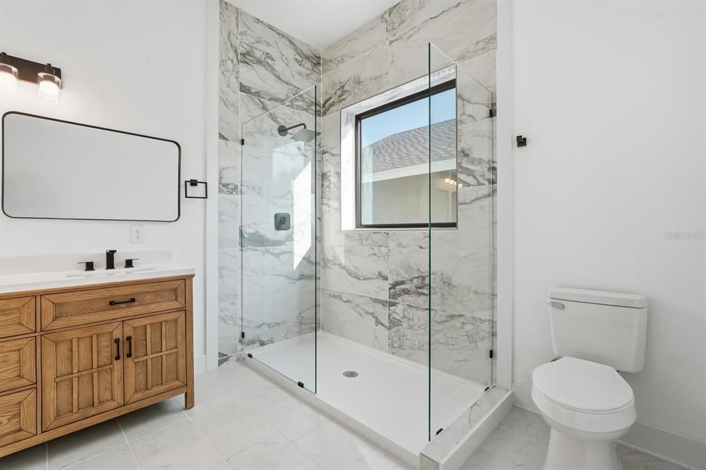 For Sale: $2,247,000 (4 beds, 4 baths, 3692 Square Feet)