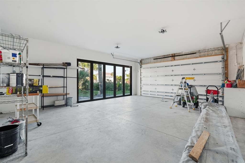 For Sale: $2,247,000 (4 beds, 4 baths, 3692 Square Feet)