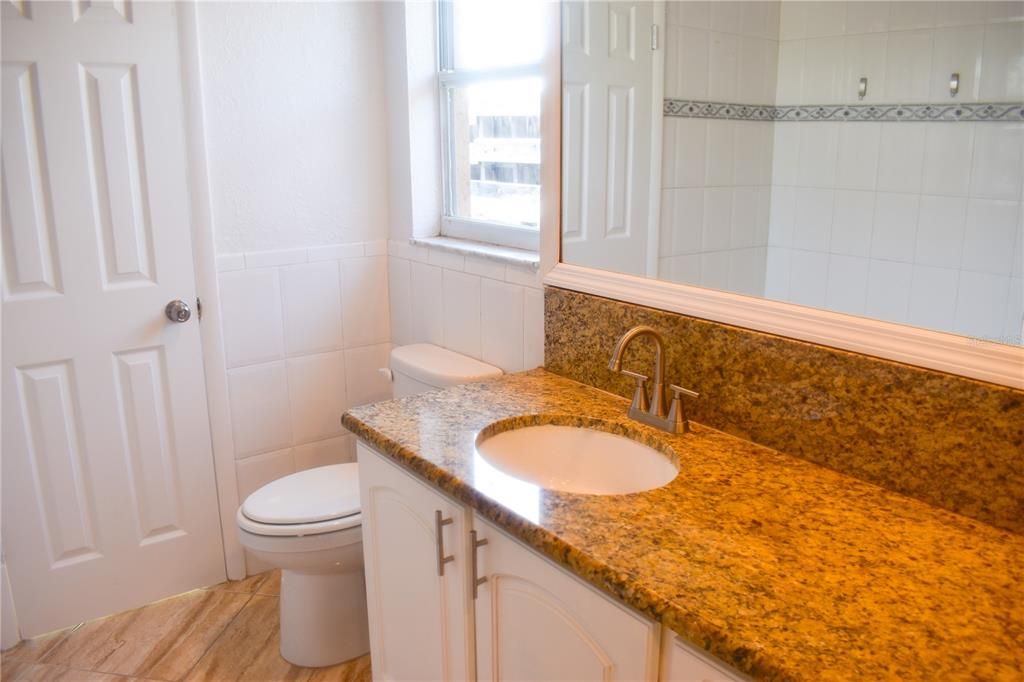 For Rent: $1,900 (3 beds, 2 baths, 1442 Square Feet)