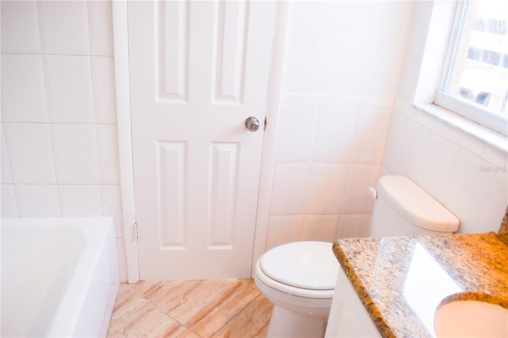 For Rent: $1,900 (3 beds, 2 baths, 1442 Square Feet)